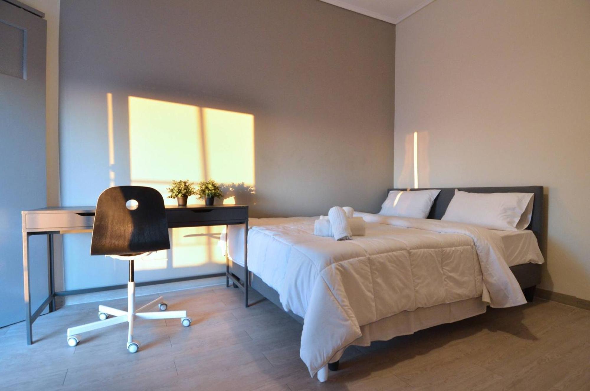 Appartamento A Minimal Retire At Kypseli With An Amazing View Atene Esterno foto